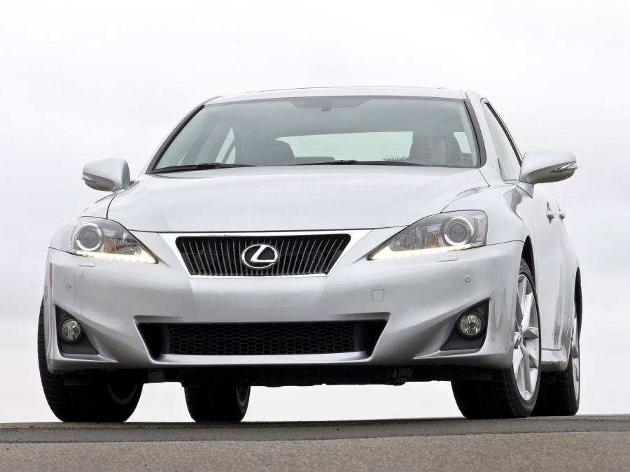  Lexus IS350 AWD 2010 года  (фото 9 из 16)